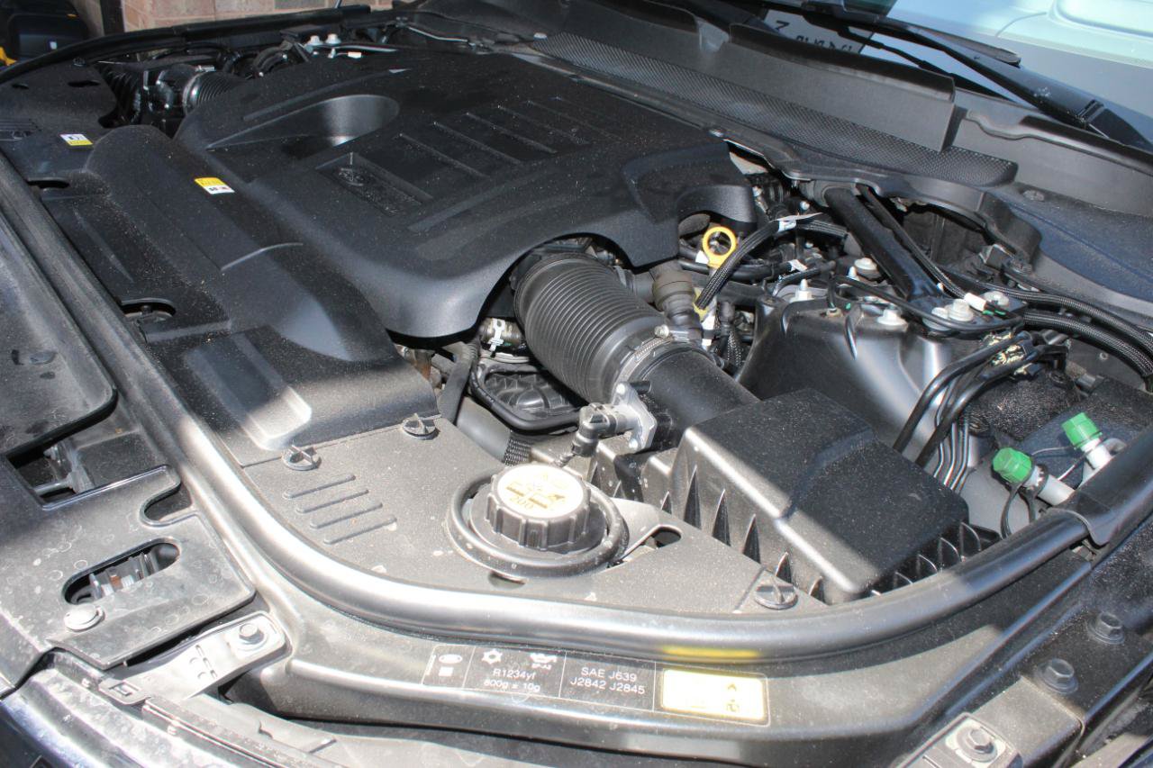Used 2019 Land Rover Range Rover Sport HSE AWD/4WD image 35