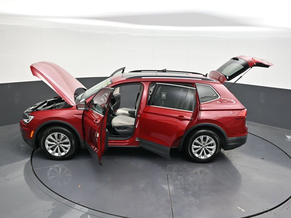 Used 2019 Volkswagen Tiguan SE w/ Panoramic Sunroof Package FWD image 35