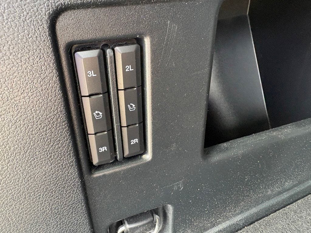 Used 2021 Ford Expedition XLT AWD/4WD image 8