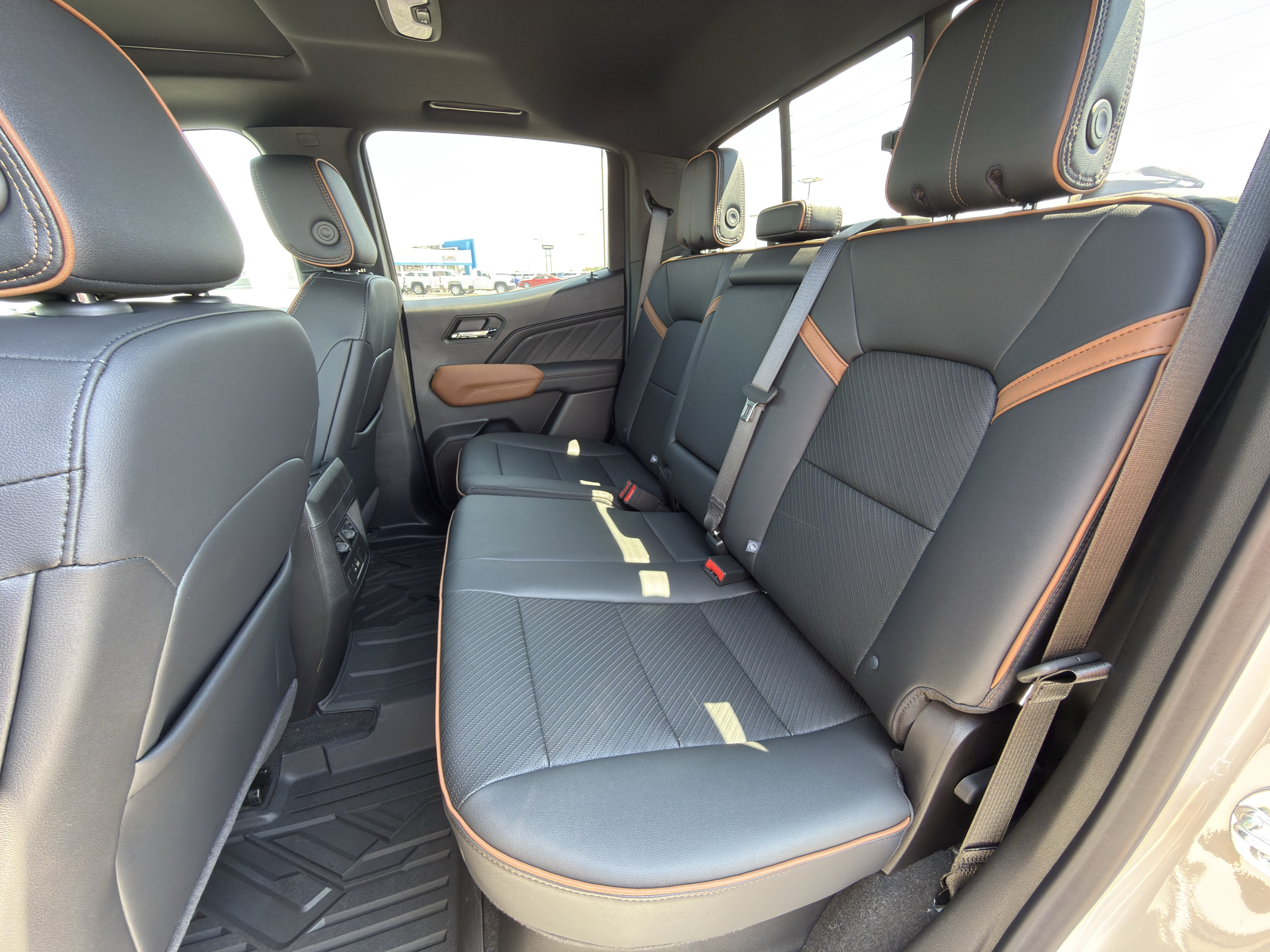 New 2026 GMC Canyon AT4 w/ Technology Plus Package AWD/4WD image 14