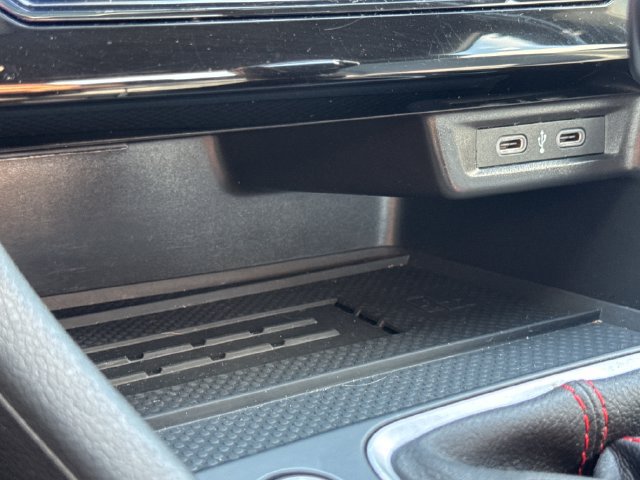 Used 2025 Volkswagen Jetta GLI Autobahn FWD image 28