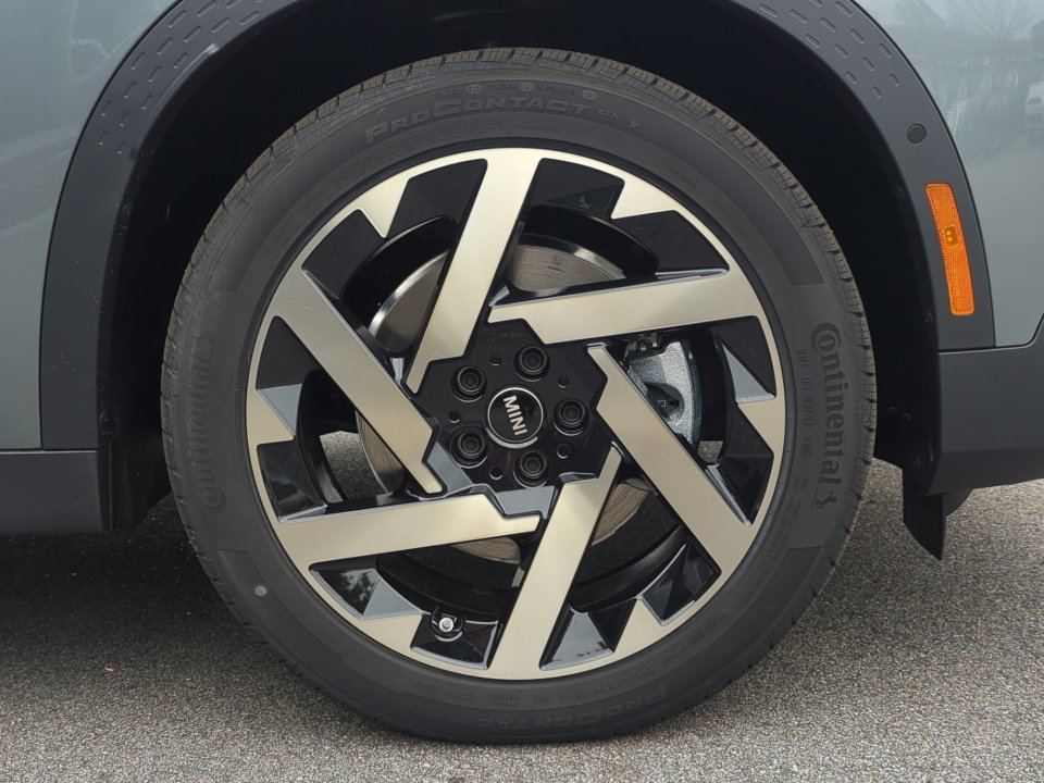 New 2025 MINI Cooper Countryman SE image 25