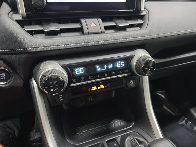 Certified 2025 Toyota RAV4 XLE FWD image 21