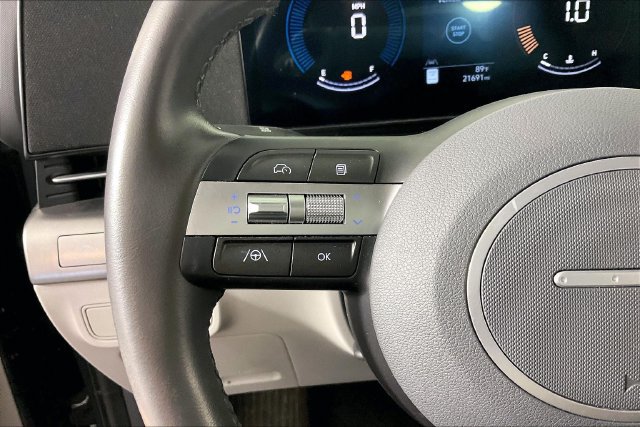 Used 2025 Hyundai Kona SEL FWD image 10