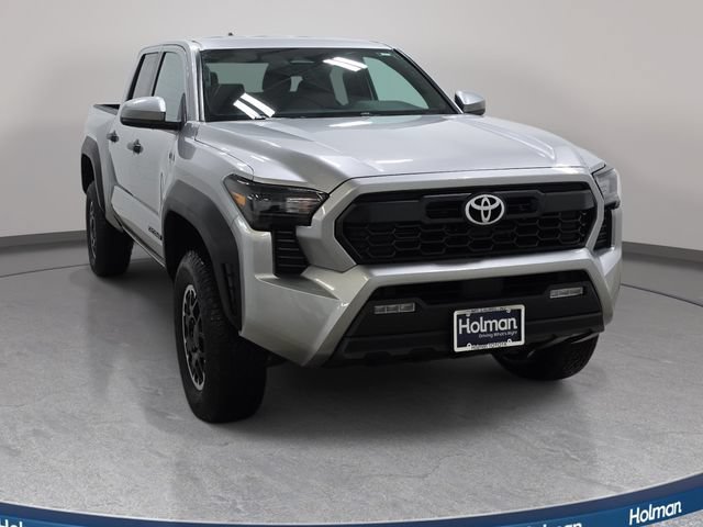 Certified 2024 Toyota Tacoma TRD Off-Road AWD/4WD image 2