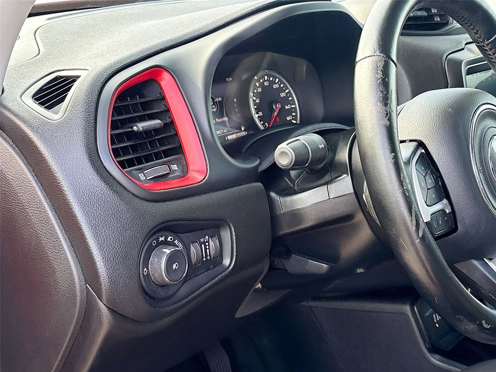 Used 2018 Jeep Renegade Trailhawk AWD/4WD image 10