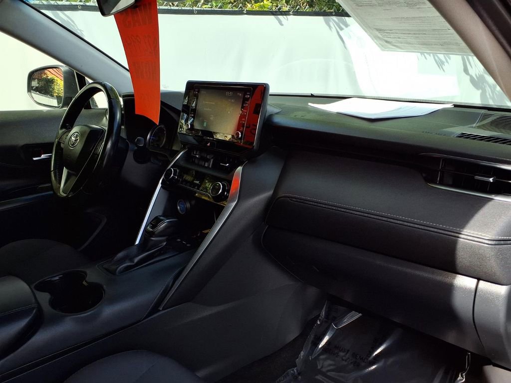Certified 2021 Toyota Venza LE w/ Carpet Mat Package (TMS) image 22