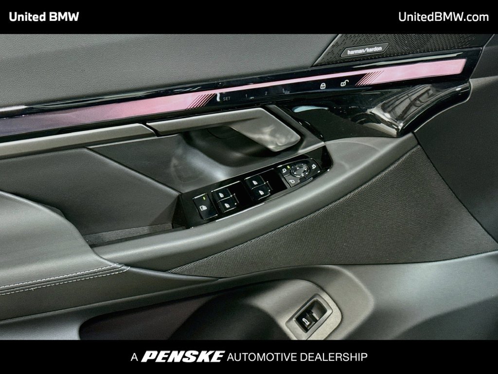 New 2027 BMW 530i w/ Premium Package RWD image 3