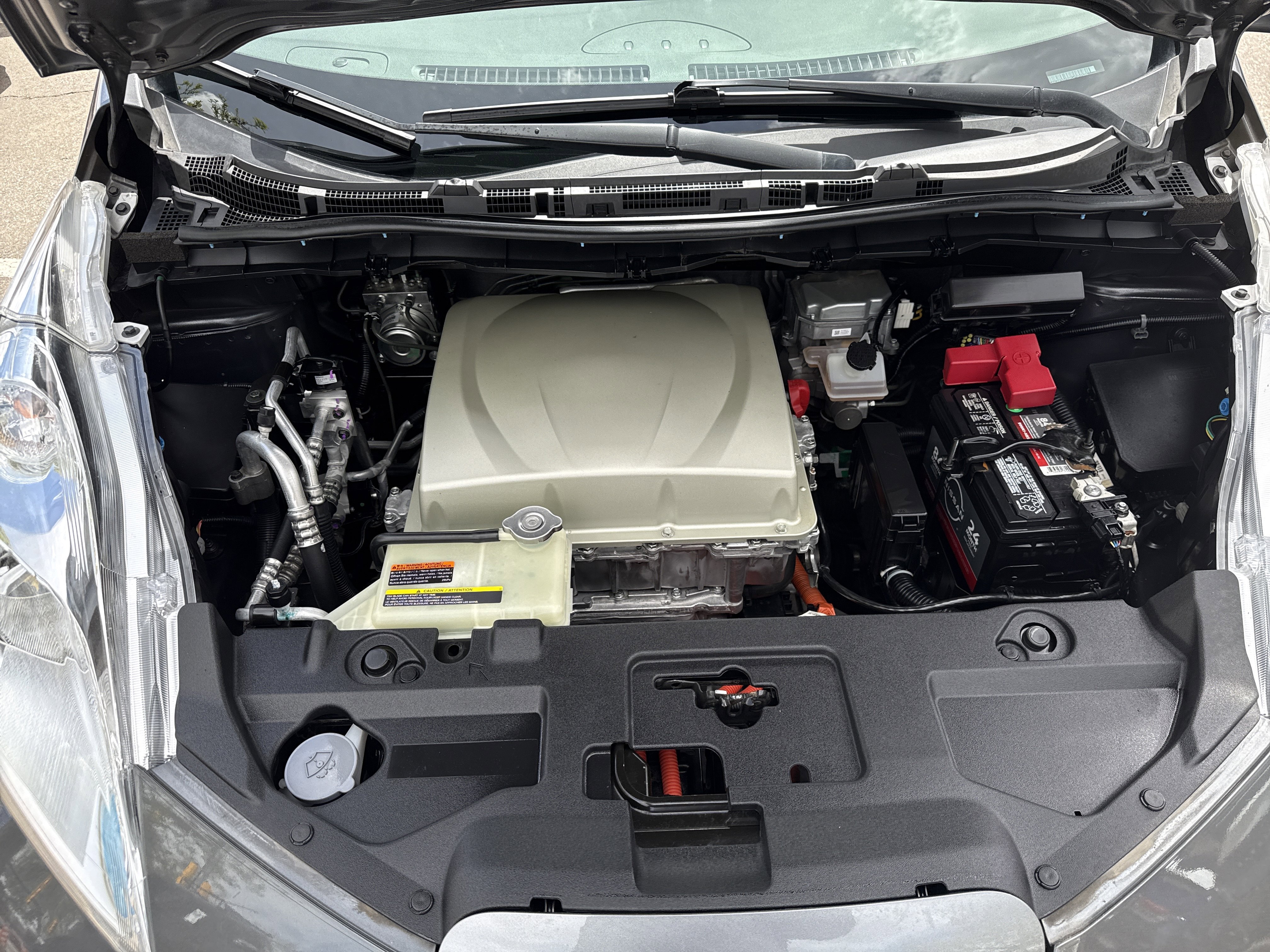 Used 2017 Nissan Leaf SV w/ Protection Package image 9