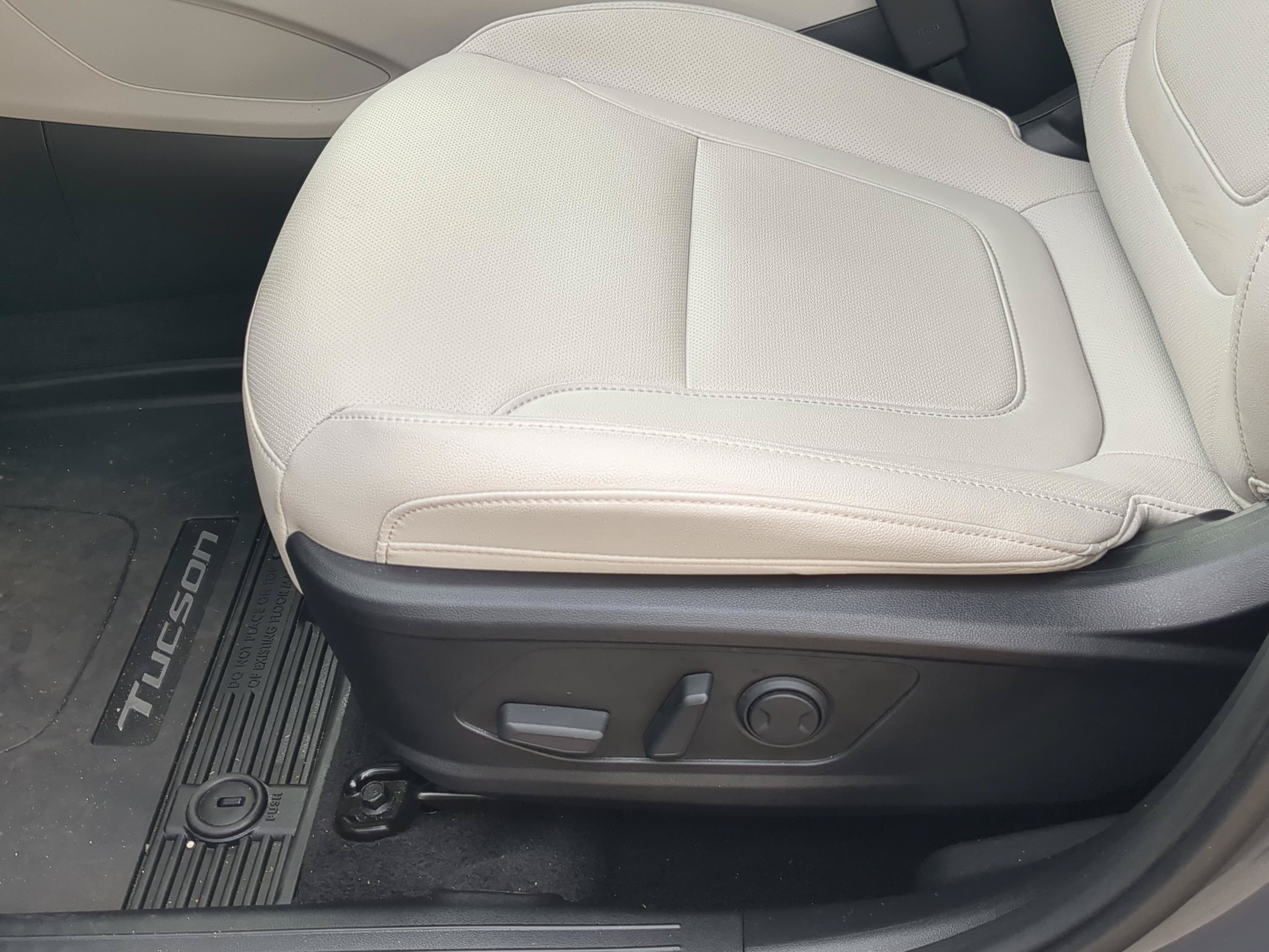 Used 2025 Hyundai Tucson SEL FWD image 17