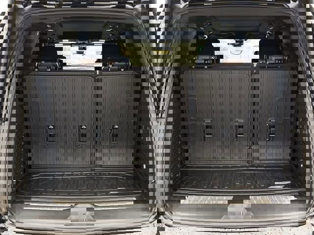 Used 2025 GMC Yukon Denali Ultimate image 27