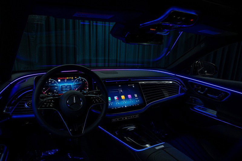 New 2026 Mercedes-Benz E 450 4MATIC All-Terrain Wagon image 13