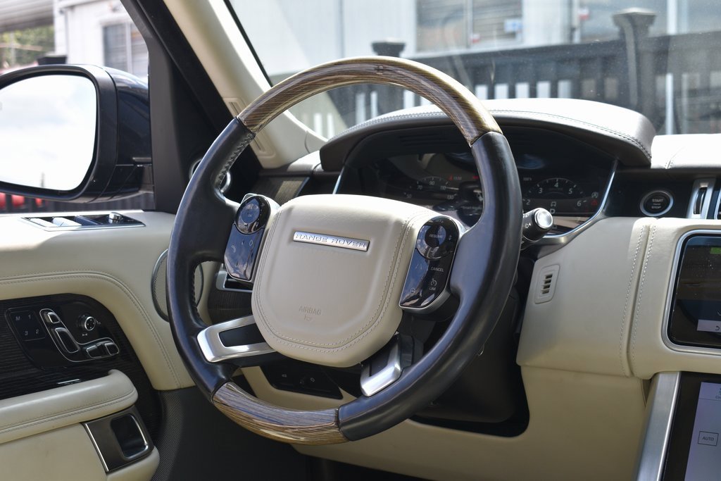 Used 2019 Land Rover Range Rover Autobiography image 26