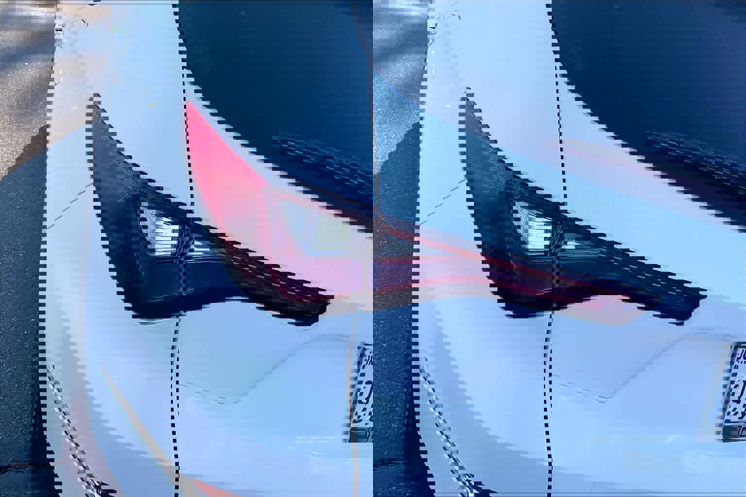 Used 2025 Acura MDX SH-AWD w/ Technology Package image 31