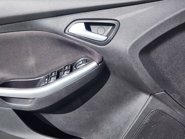 Used 2013 Ford Focus ST FWD image 10