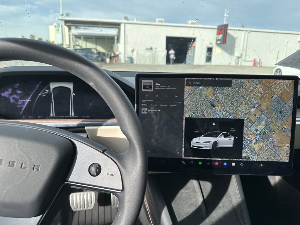 Used 2023 Tesla Model S image 7