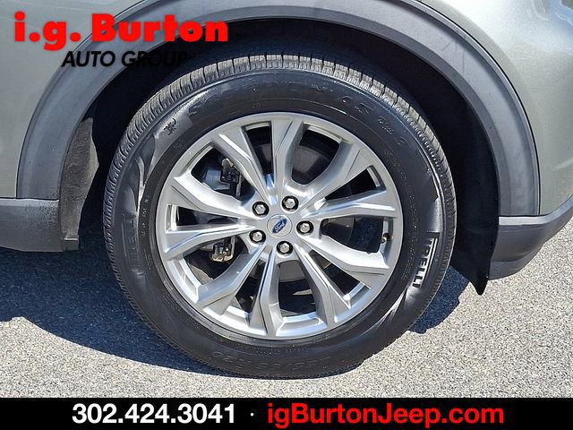 Used 2020 Ford Explorer XLT w/ Equipment Group 202A AWD/4WD image 8