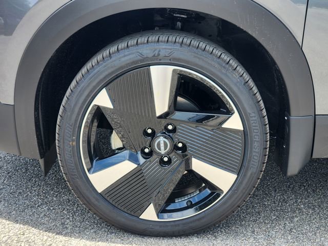 New 2025 Nissan Kicks SR image 7