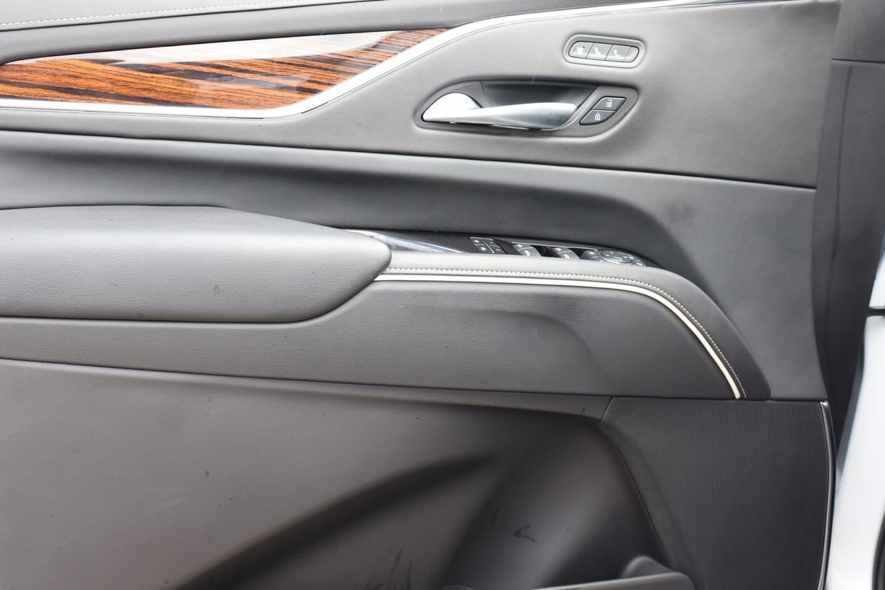 Certified 2024 Cadillac Escalade Premium Luxury w/ Performance Package AWD/4WD image 9