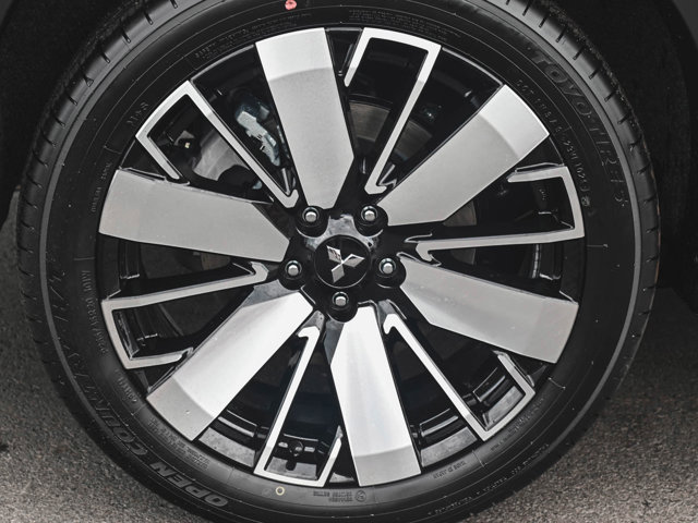 New 2025 Mitsubishi Outlander AWD image 7