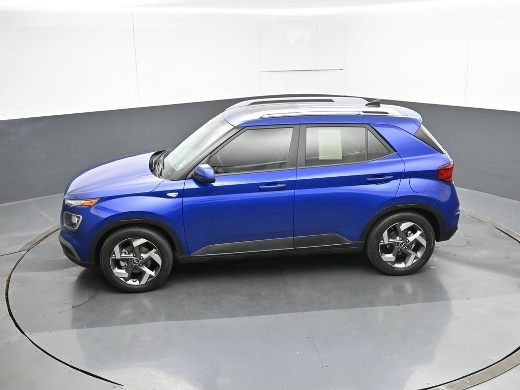 Used 2022 Hyundai Venue SEL w/ Cargo Package image 49