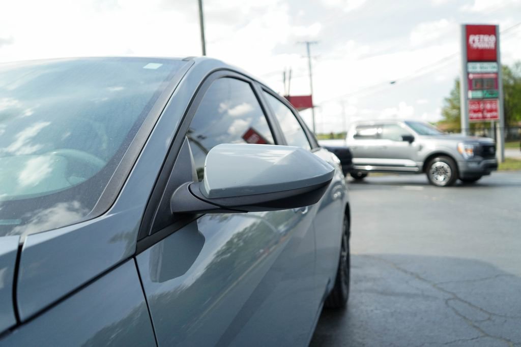 Used 2022 Hyundai Elantra SEL w/ Convenience Package image 15