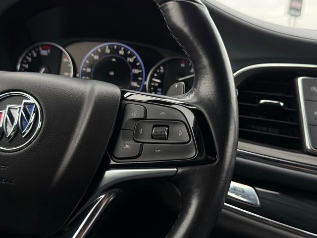 Used 2024 Buick Enclave Premium image 10