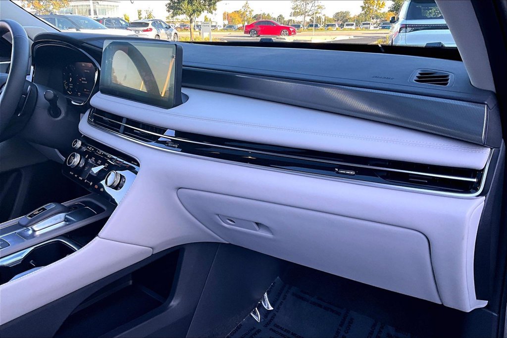 Certified 2027 INFINITI QX60 Luxe w/ Cargo Package AWD/4WD image 25
