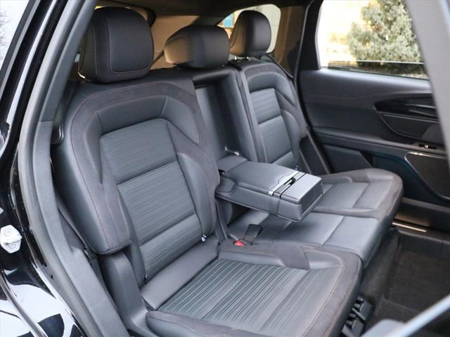 Used 2024 Lincoln Nautilus Reserve w/ Equipment Group 202A image 12