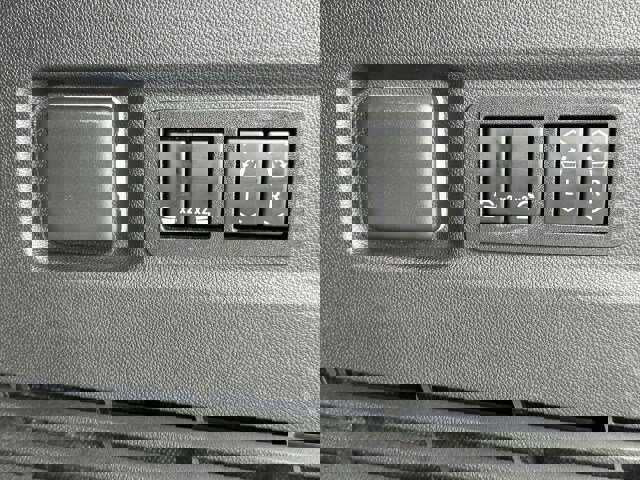 Used 2022 GMC Yukon SLT w/ SLT Luxury Package image 16