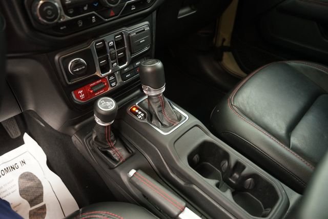 Used 2022 Jeep Gladiator Rubicon w/ LED Lighting Group AWD/4WD image 28