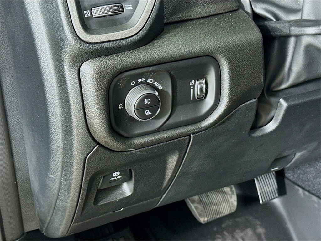 New 2026 RAM 1500 Classic Warlock image 10