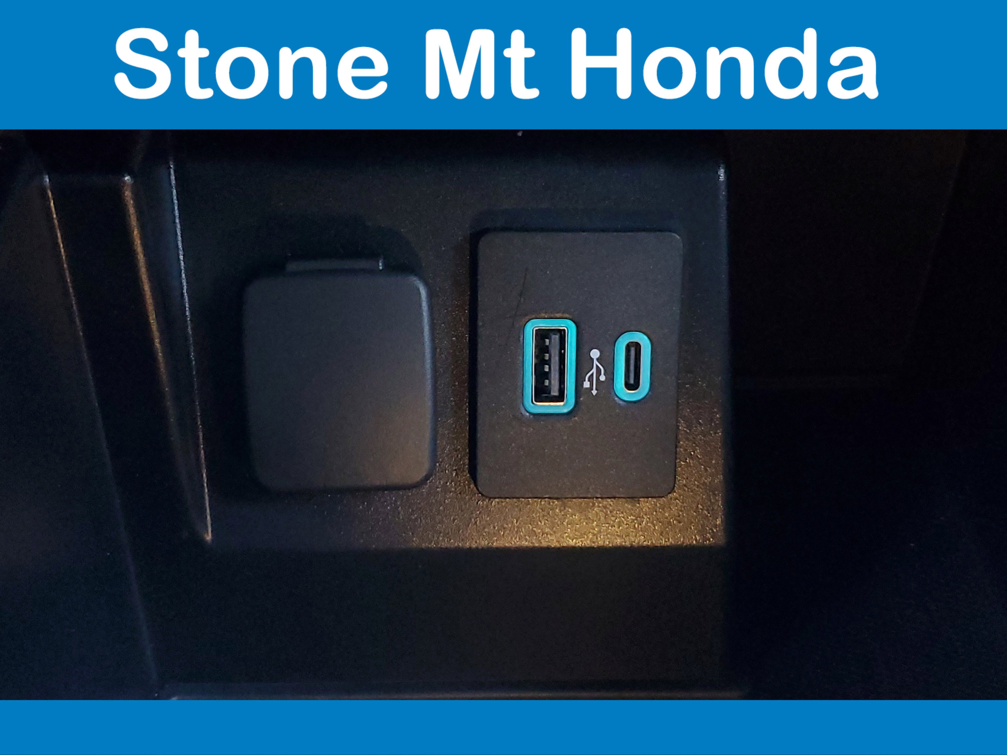 Used 2020 Ford Explorer XLT w/ Comfort Package image 32