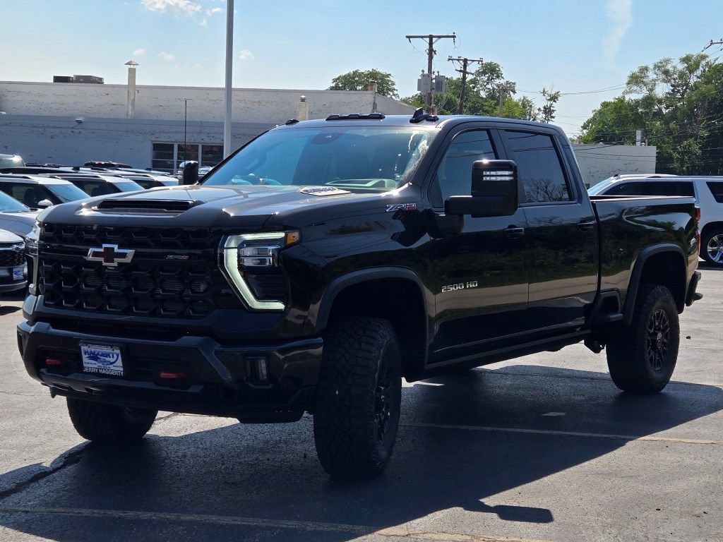 New 2026 Chevrolet Silverado 2500 ZR2 AWD/4WD image 4