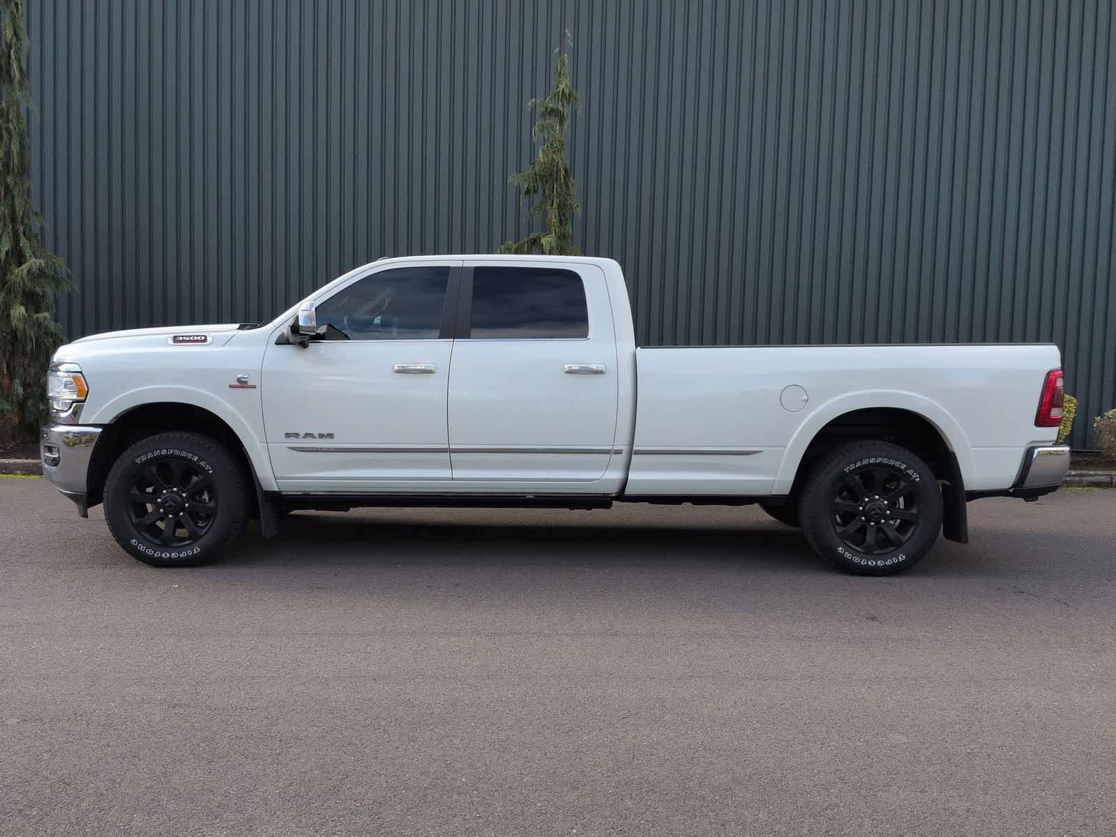 Used 2022 RAM 3500 Limited image 3