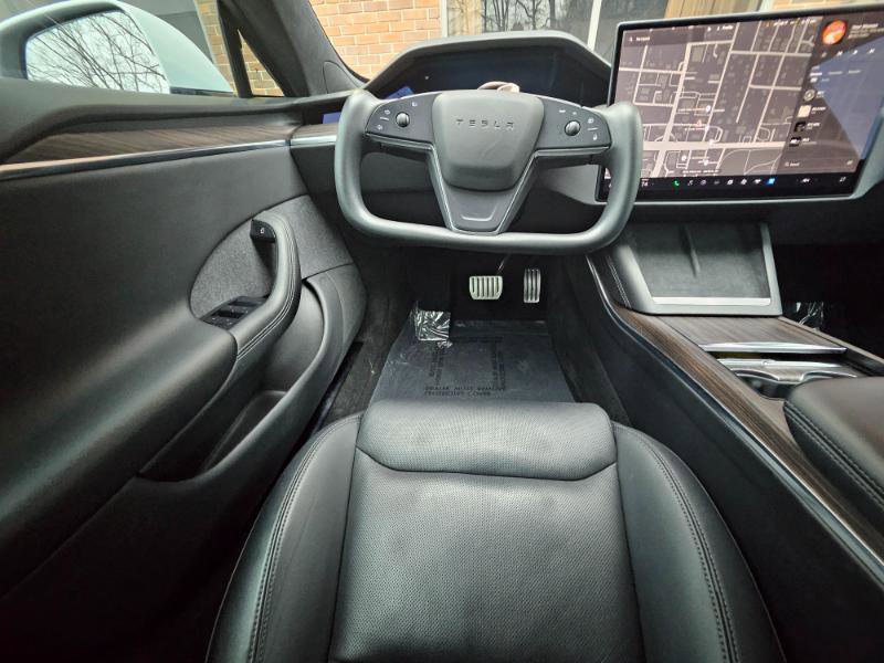 Used 2022 Tesla Model S AWD image 4