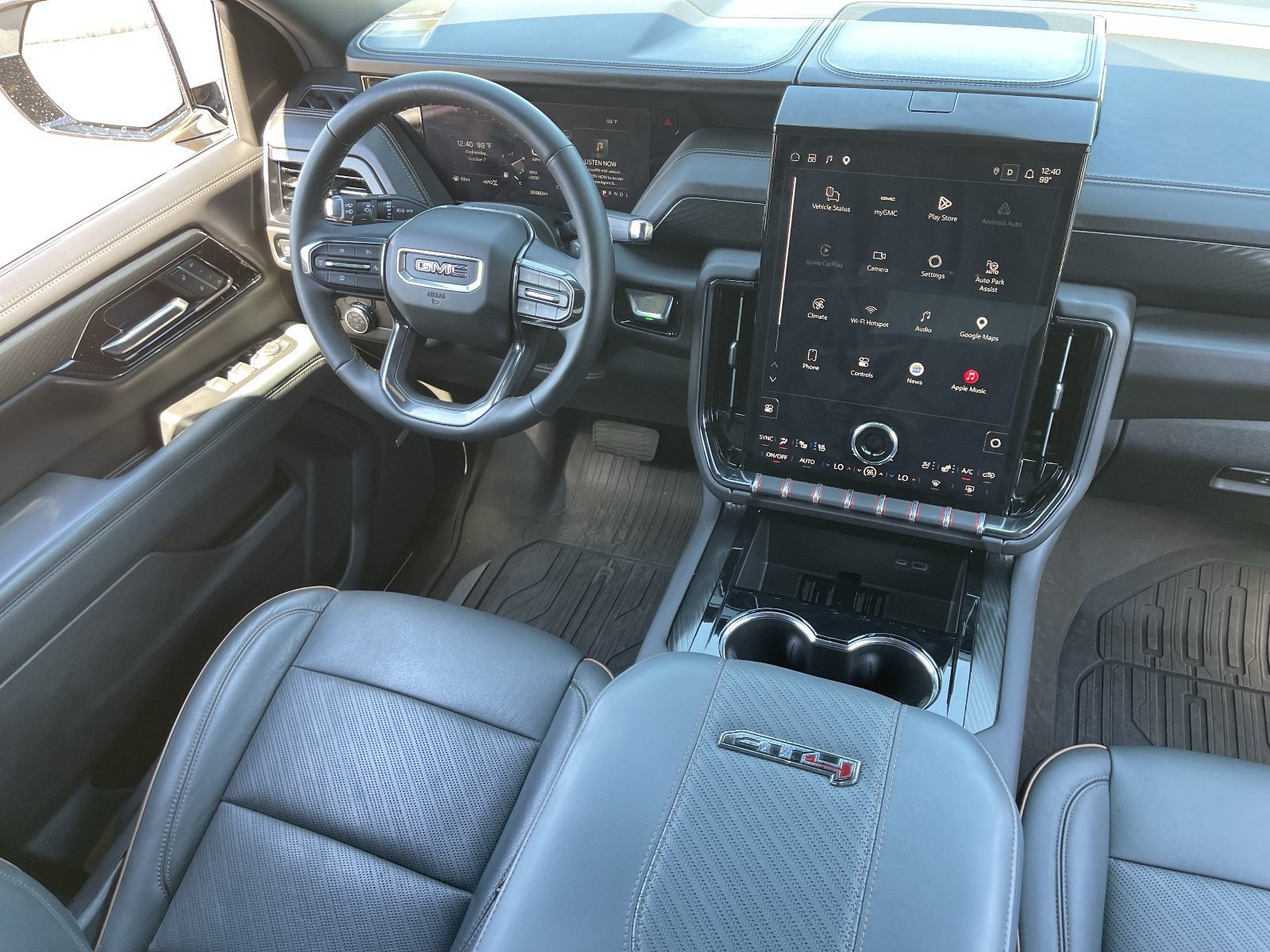 Certified 2025 GMC Yukon AT4 AWD/4WD image 16