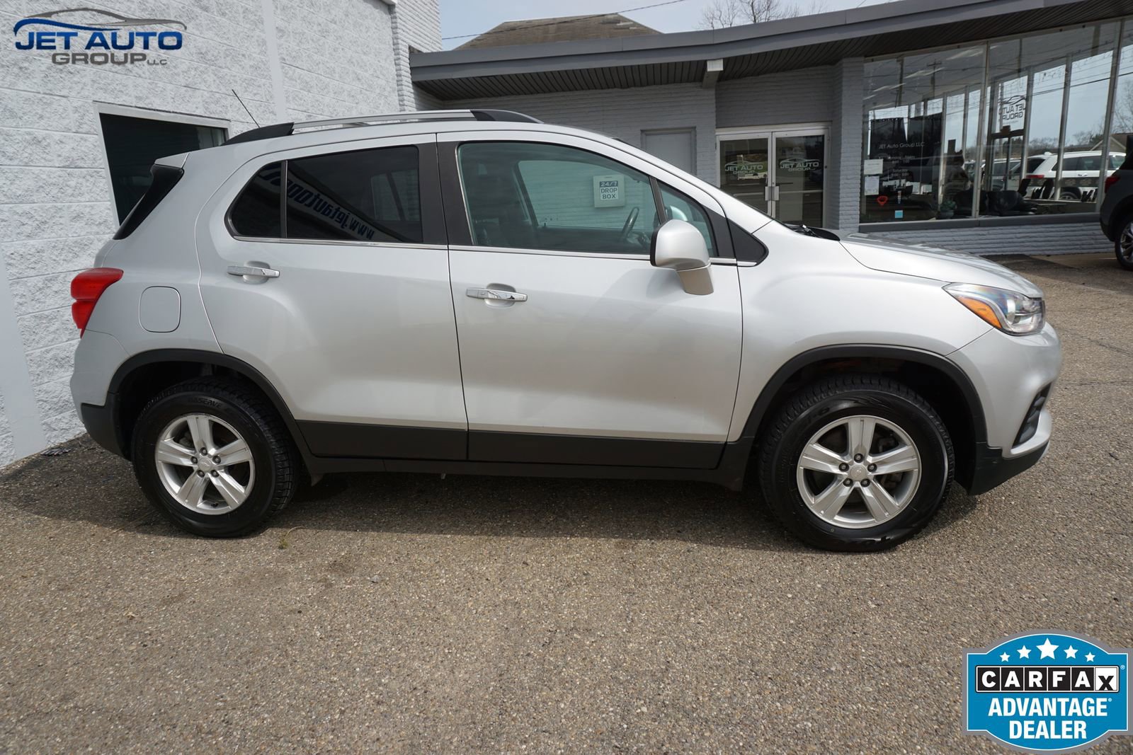 Used 2020 Chevrolet Trax LT w/ LT Convenience Package image 6