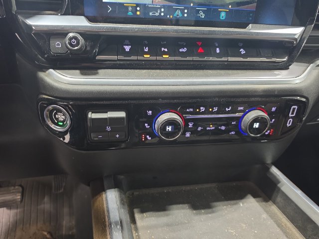 Used 2026 Chevrolet Silverado 3500 High Country w/ Technology Package AWD/4WD image 10