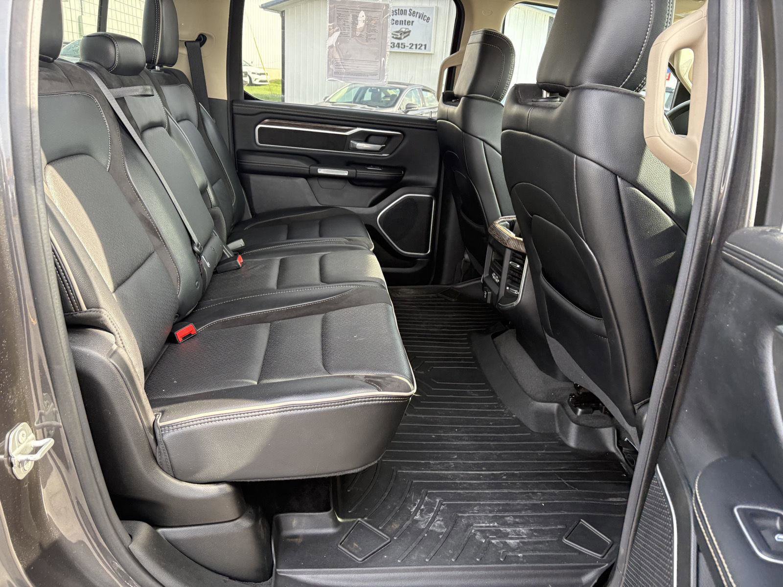 Used 2020 RAM 1500 Laramie image 15