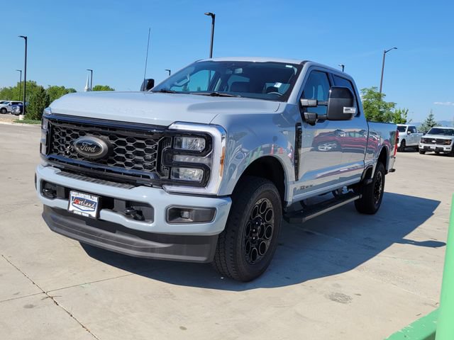 Certified 2025 Ford F350 Lariat w/ Black Appearance Package AWD/4WD image 4