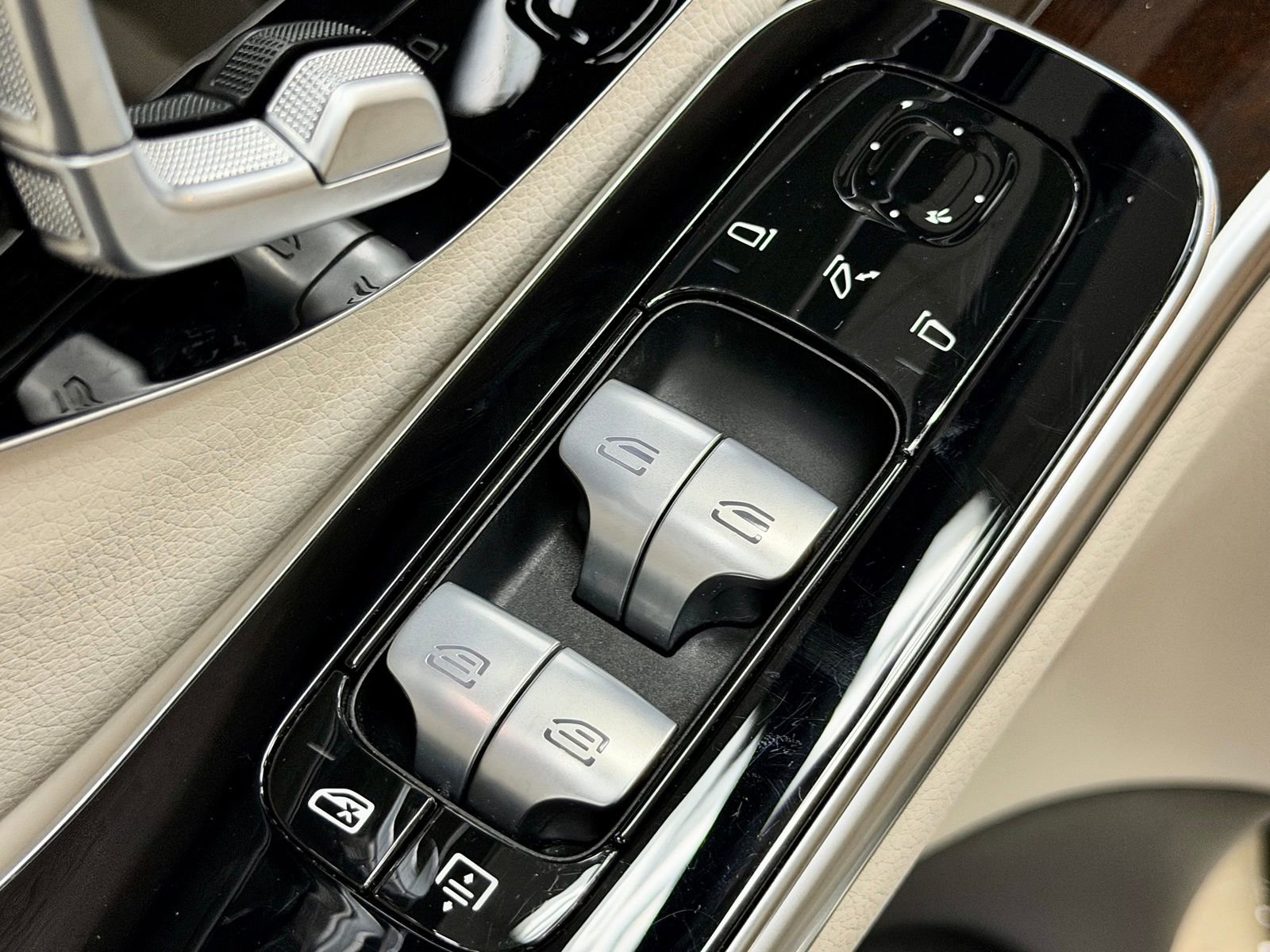 Certified 2022 Mercedes-Benz S 500 4MATIC image 21
