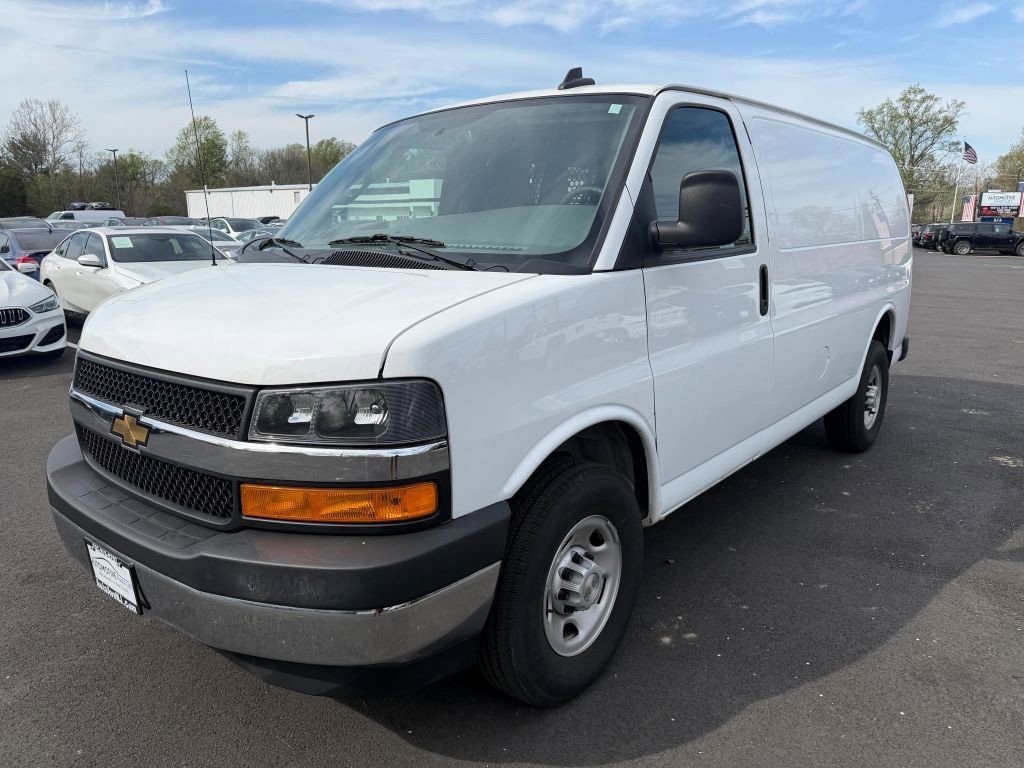 Used 2024 Chevrolet Express 2500 w/ Driver Convenience Package image 8