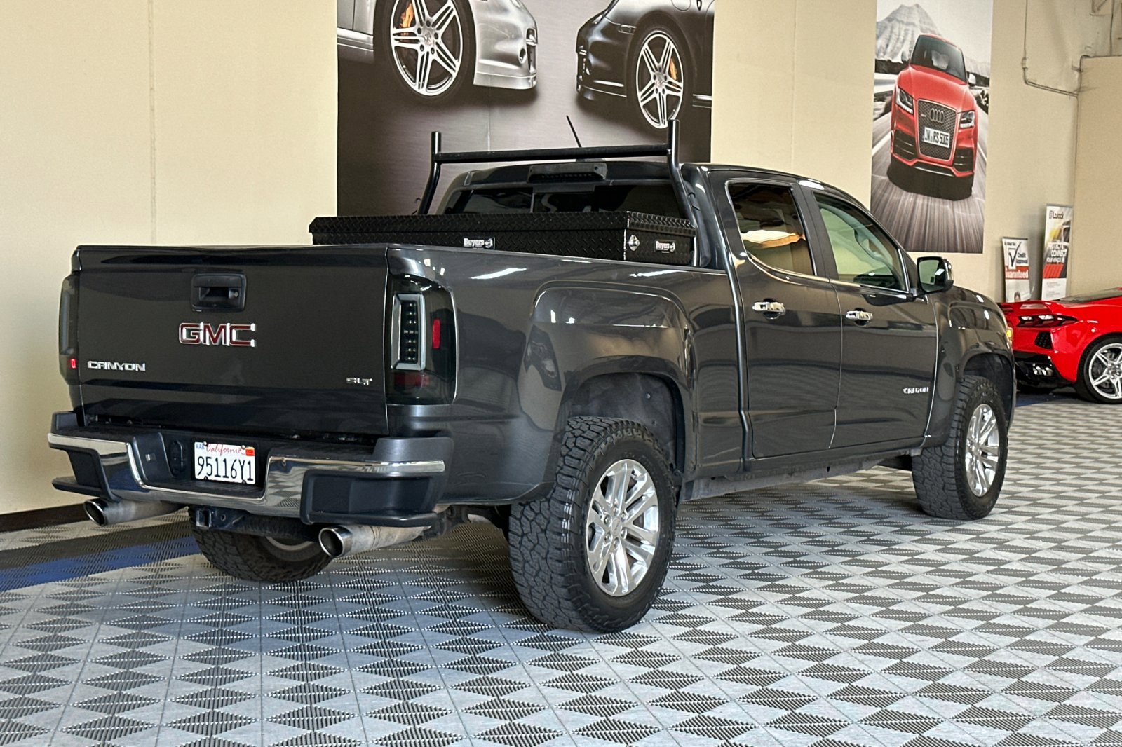 Used 2016 GMC Canyon SLT w/ Driver Alert Package image 4