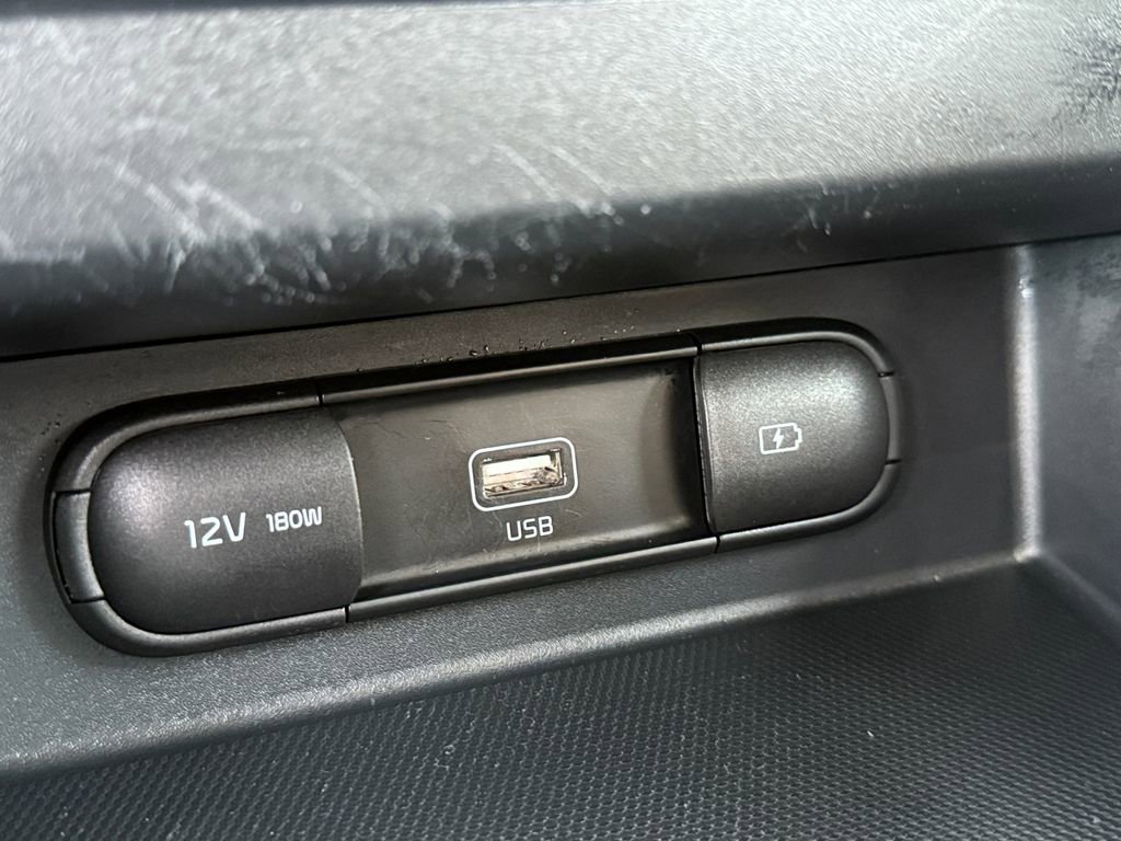 Certified 2022 Kia Seltos S image 21