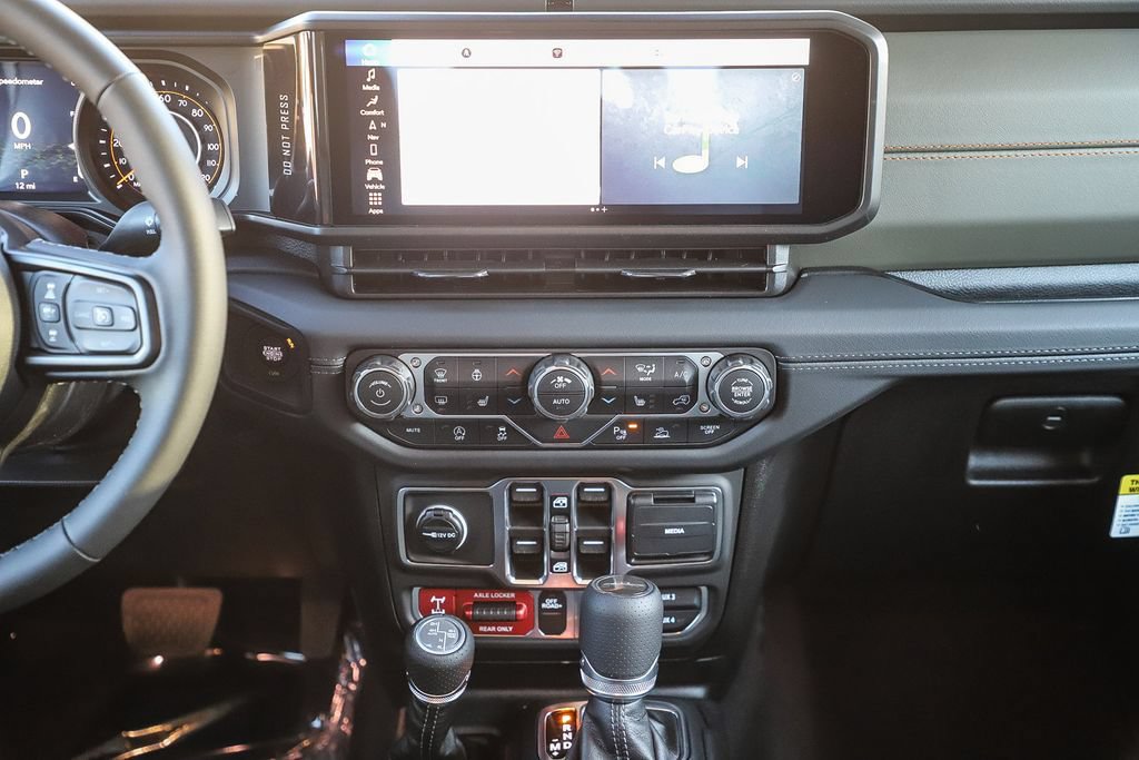New 2026 Jeep Gladiator Mojave AWD/4WD image 14