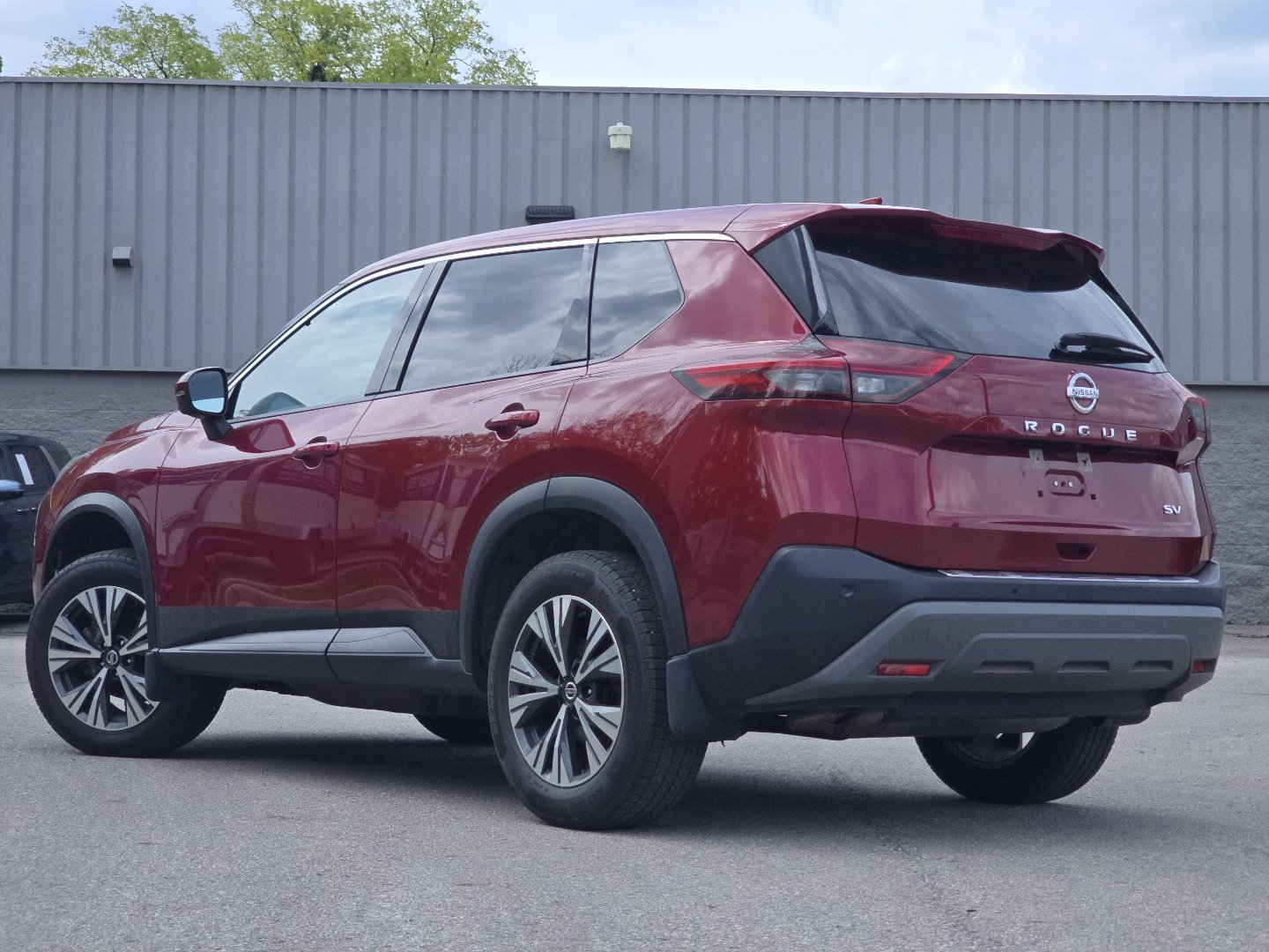 Used 2021 Nissan Rogue SV FWD image 13