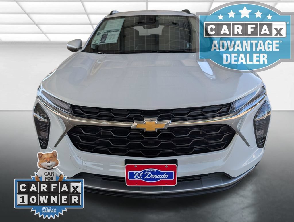 Certified 2025 Chevrolet Trax LT FWD image 23