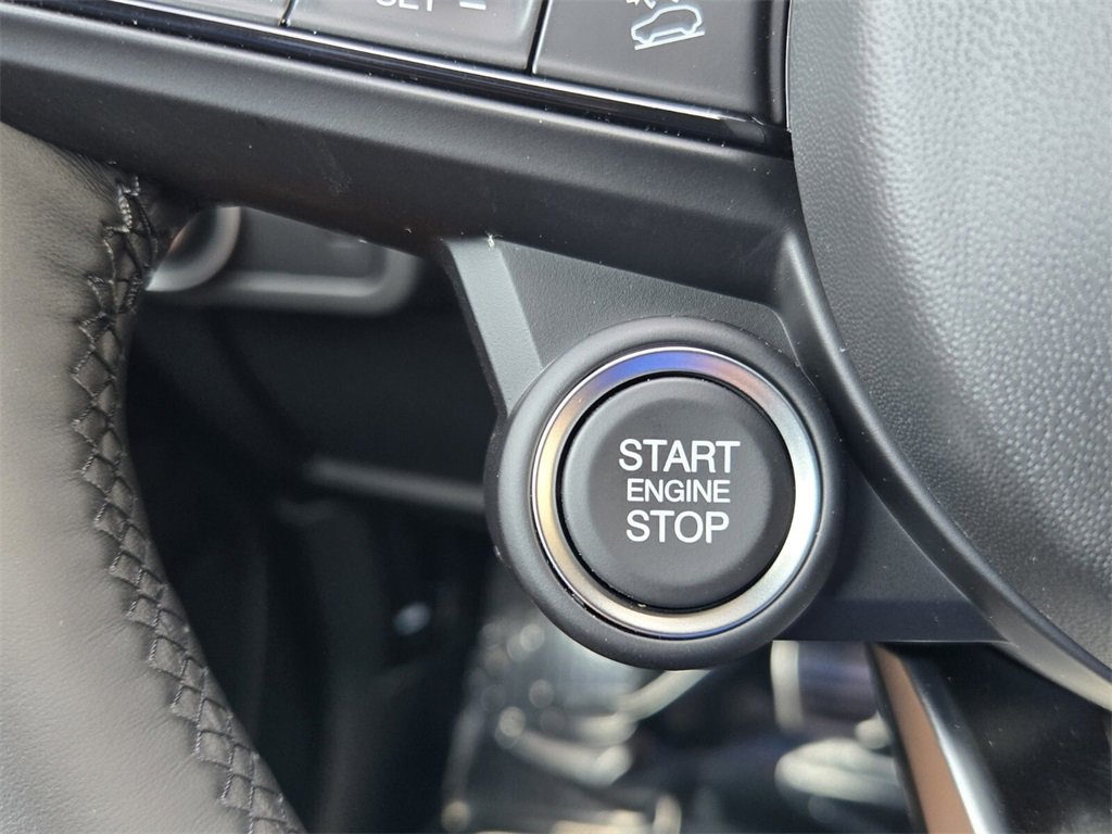 New 2026 Alfa Romeo Stelvio Sprint w/ Convenience Package image 15