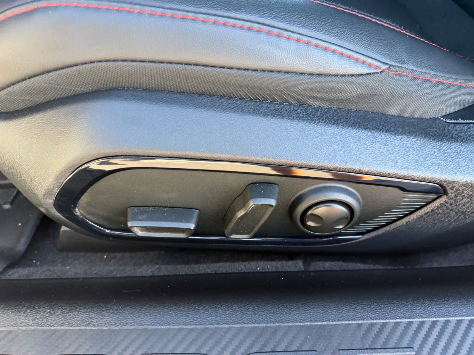 Used 2025 Dodge Charger R/T w/ Quick Order Package 25M R/T image 20